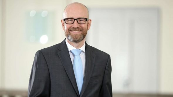GASTSPIEL MARTIN D. WIND: Unser Grundgesetz ist wichtiger als  Partei-Hickhack